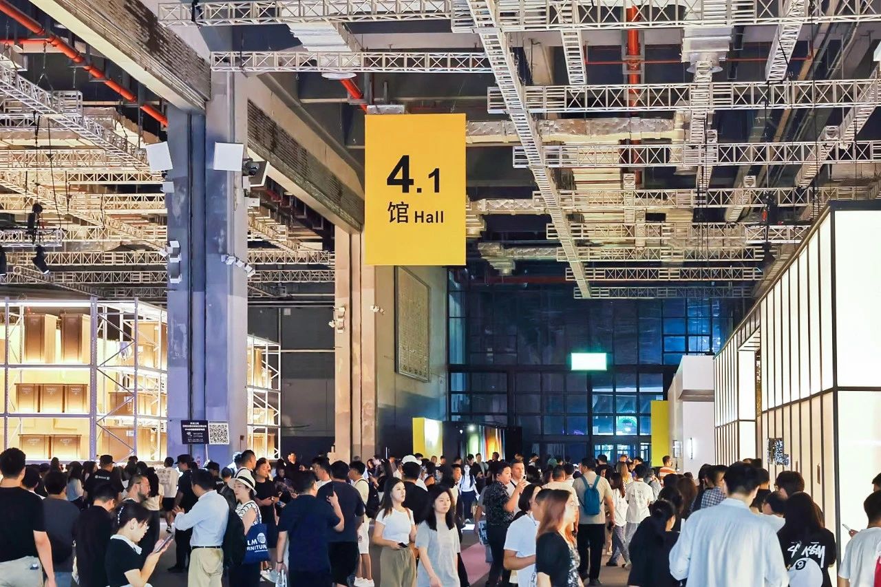 2025年CIFF上海家博會(huì)·設(shè)計(jì)源，向行業(yè)拋出了新的年度課題——“有限”。